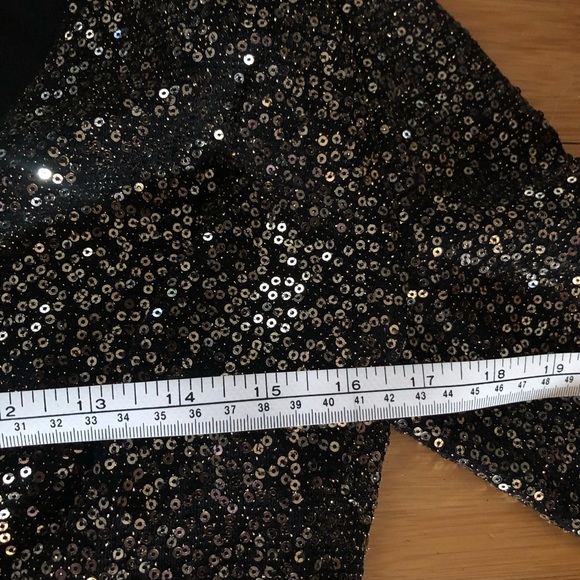 Women’s gold sequinned dress - Picture 7 of 12